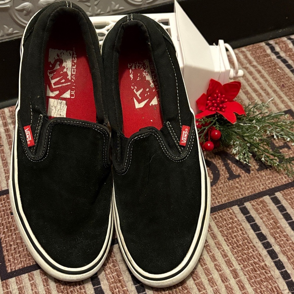 Vans Black and Red Slip-On Shoes - Picture 3 of 10